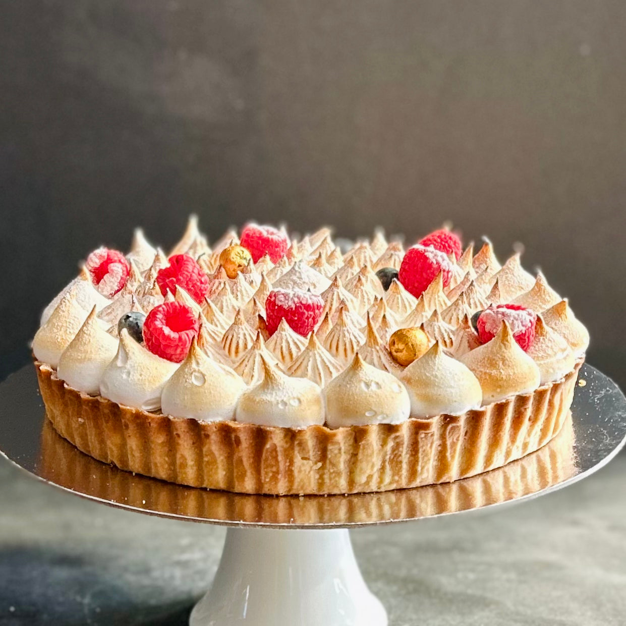 Whole lemon meringue tart 25cm 10 to 12 serves